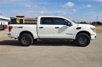 2017 Nissan Titan PRO-4X