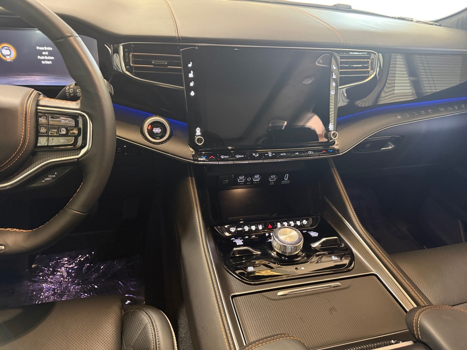 2024 Jeep Grand Wagoneer Series III