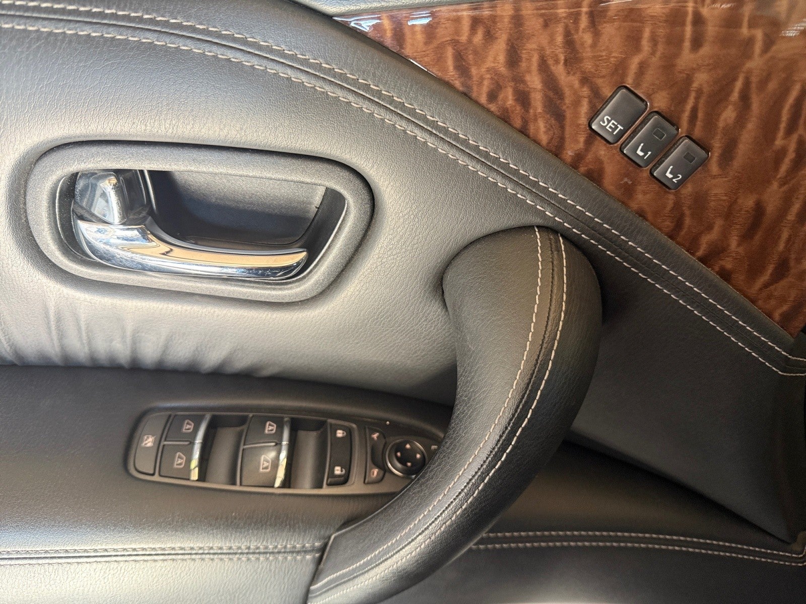 2020 Nissan Armada Platinum