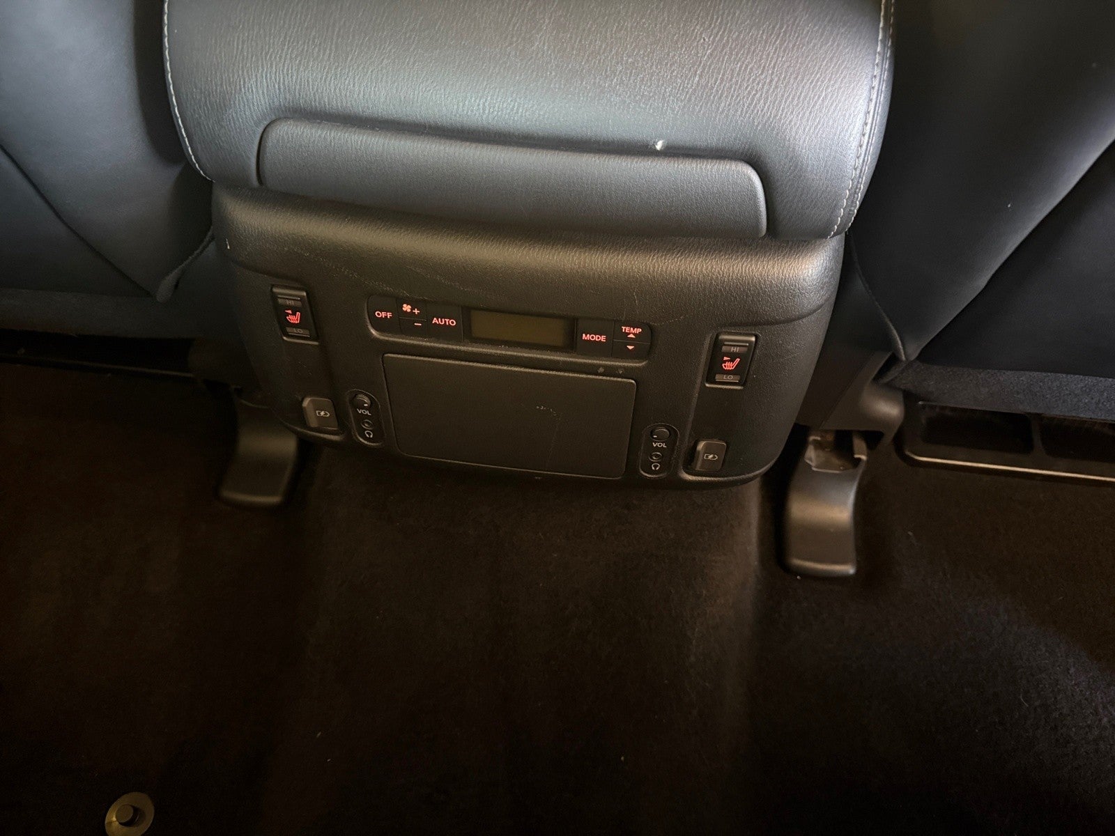 2020 Nissan Armada Platinum