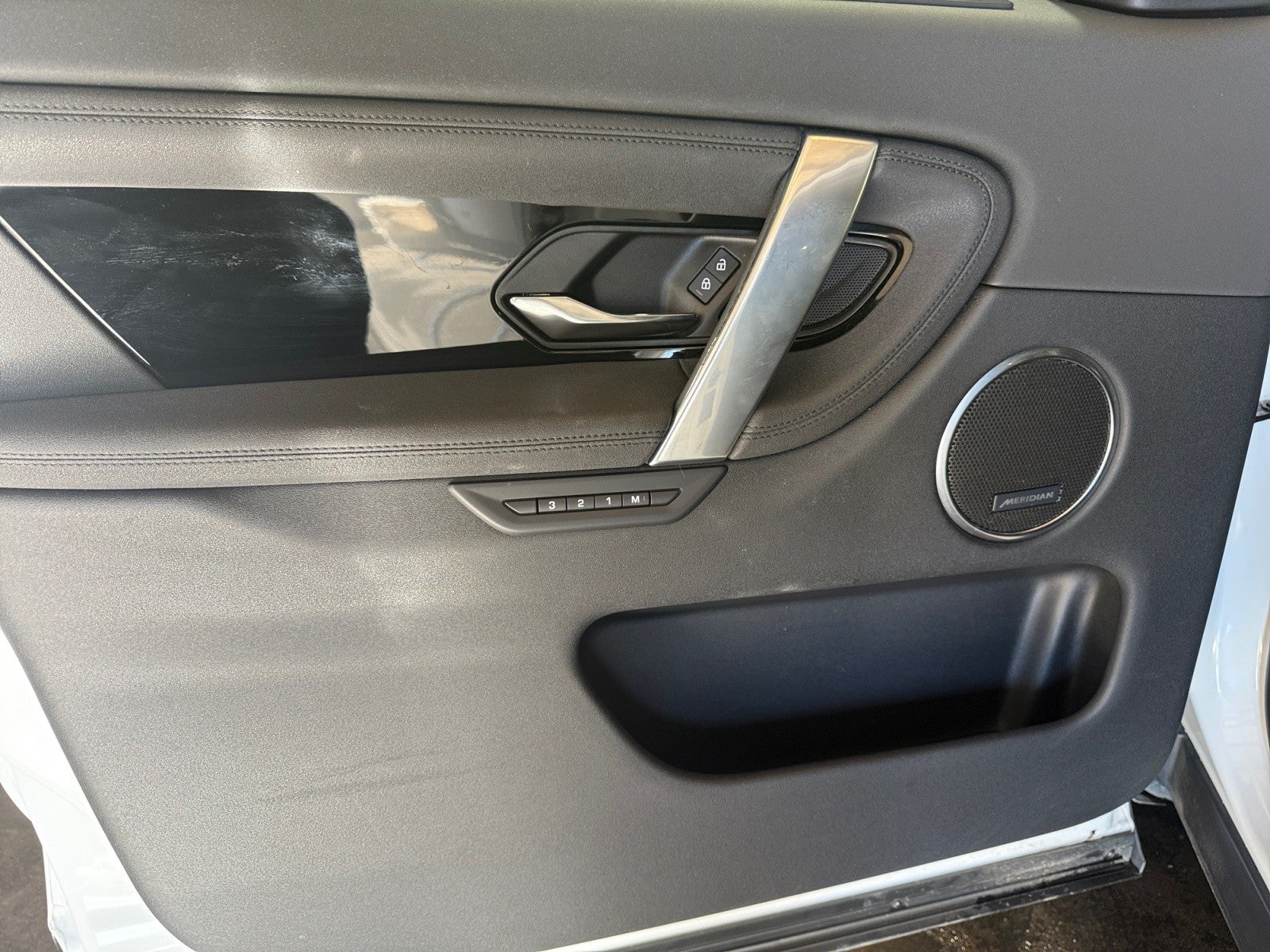 2023 Land Rover Discovery Sport SE