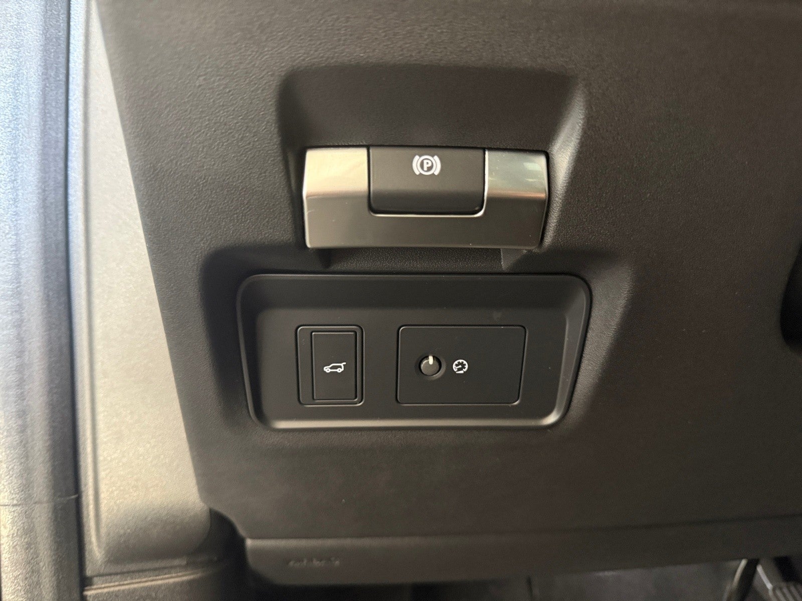 2023 Land Rover Discovery Sport SE