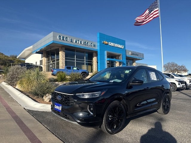 2023 Ford Escape ST-Line Elite