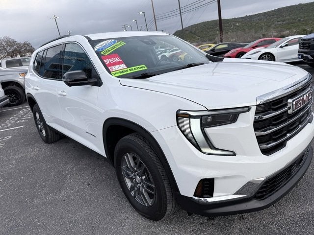 2025 GMC Acadia Elevation