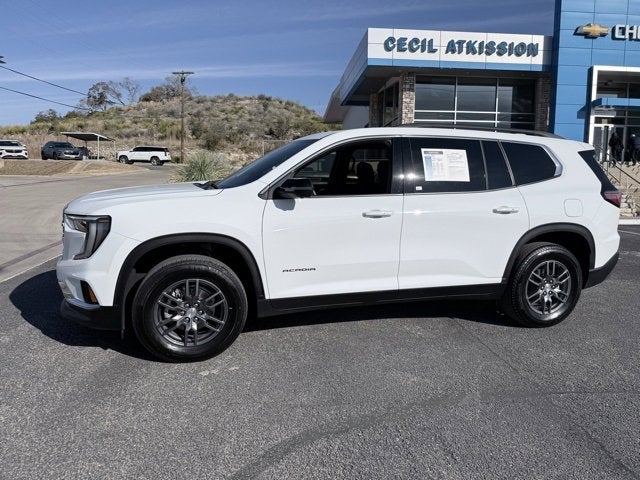 2025 GMC Acadia Elevation