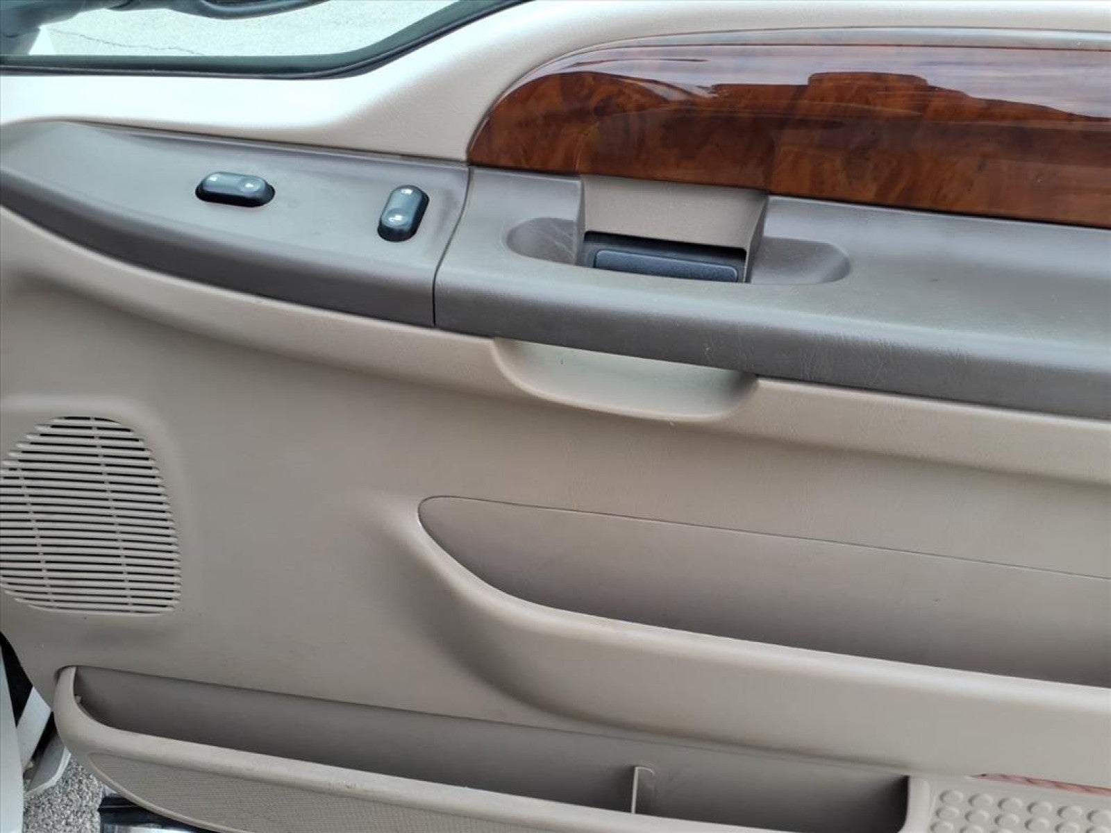 2004 Ford Super Duty F-250 Lariat