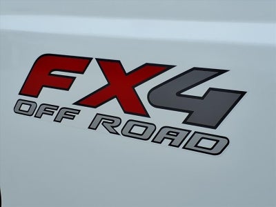 2004 Ford Super Duty F-250 Lariat