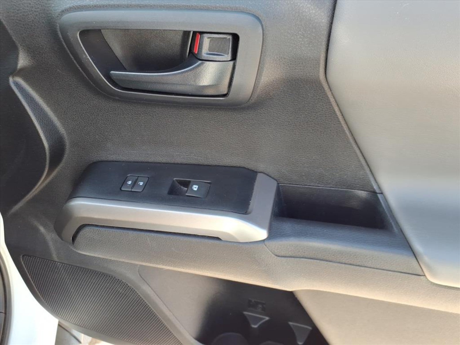 2023 Toyota Tacoma 4WD SR5