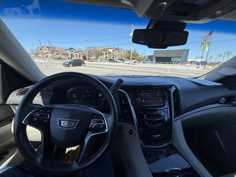 2016 Cadillac Escalade Luxury Collection