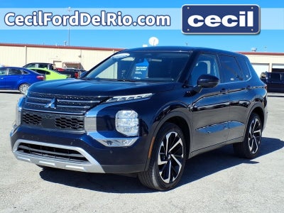 2024 Mitsubishi Outlander SE